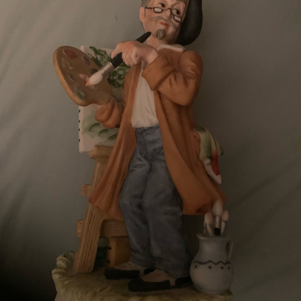 Artisan Sculptor Figurine with Tan Coat and Blue Jeans LEFTON CHINA